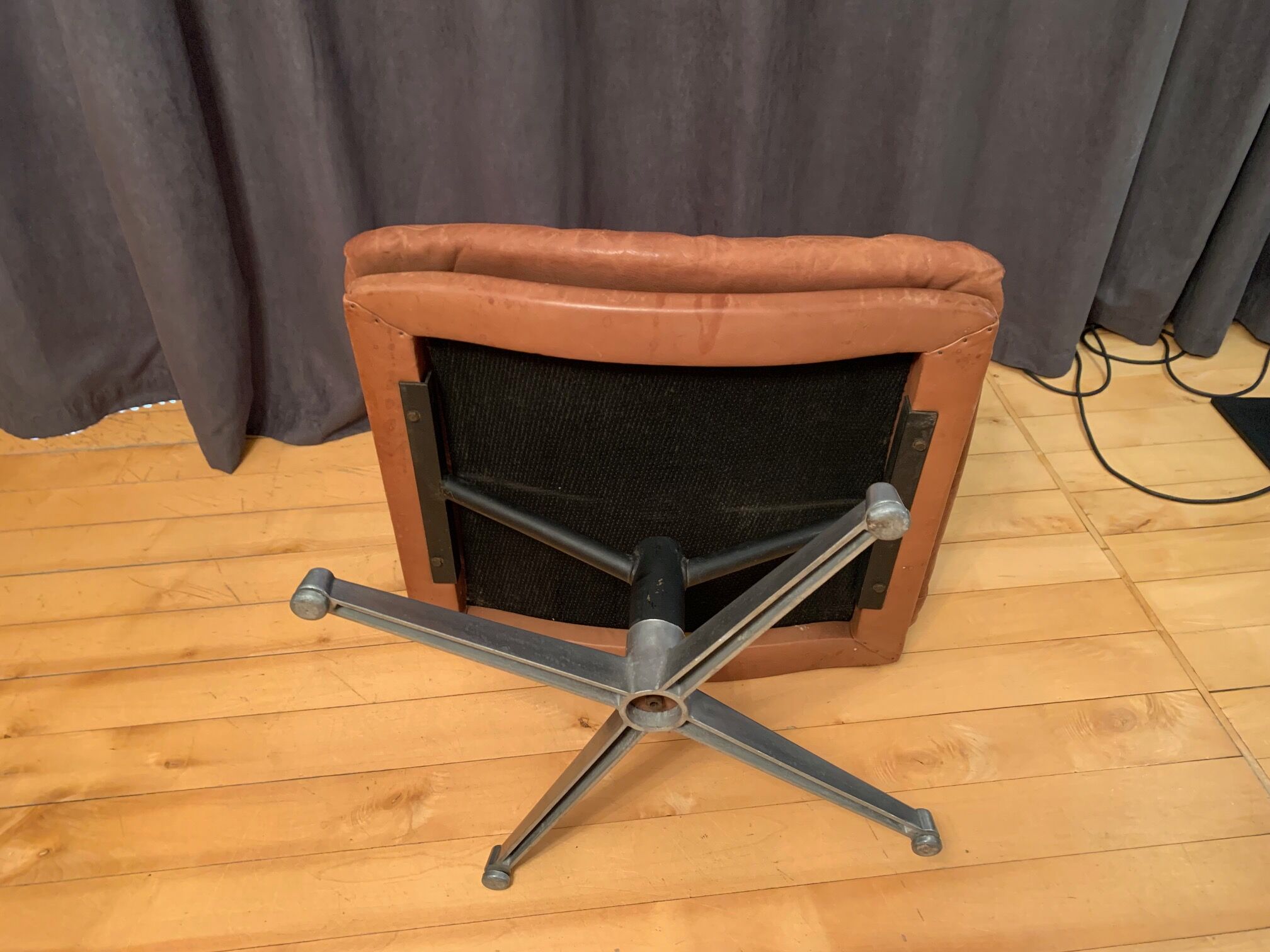 King footstool by Andre Vandenbeuck for Strässle International Switzerland 1960s