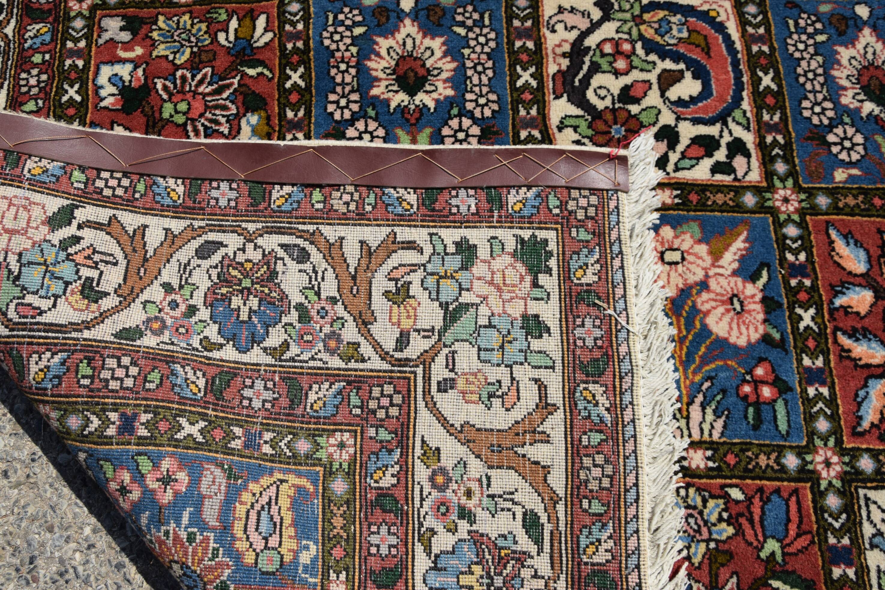 Oriental Persian Rug Iran Bakthiar Chaleshotor: 1.60 X 2.40 Meters