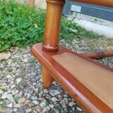 Escalier de bibliothèque ancien vintage