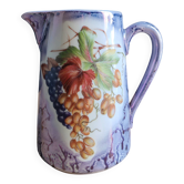 Pichet en porcelaine vintage Lusseray France, décor grappes de raisins