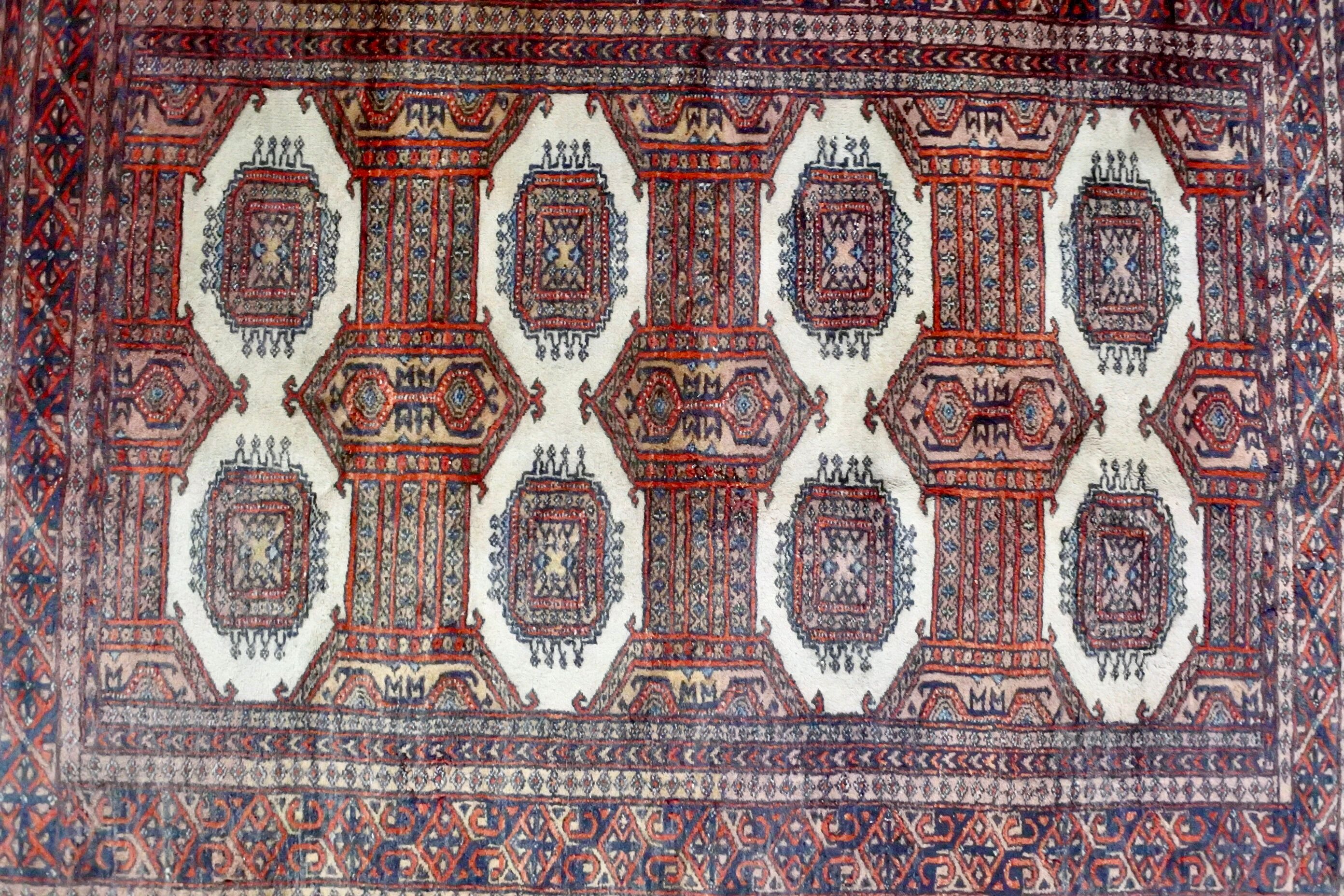 Carpet Boukhara Afghan Vintage 155x123cm.
