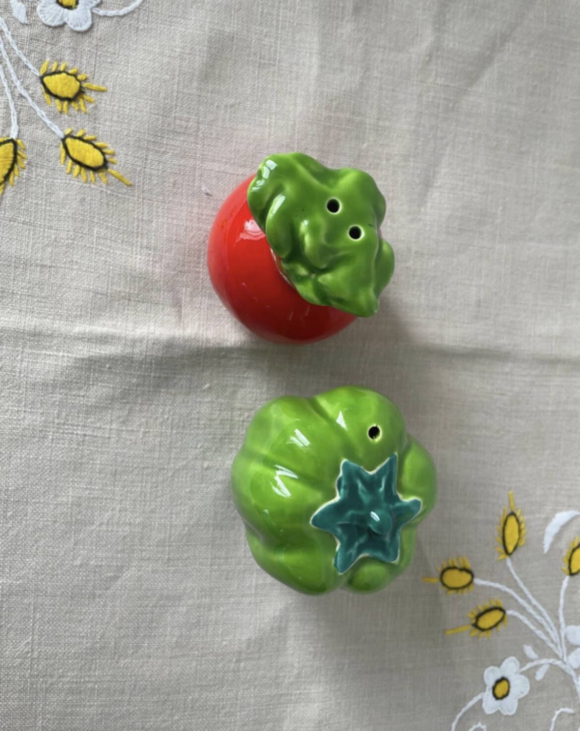 Barbotine salt and pepper shaker set