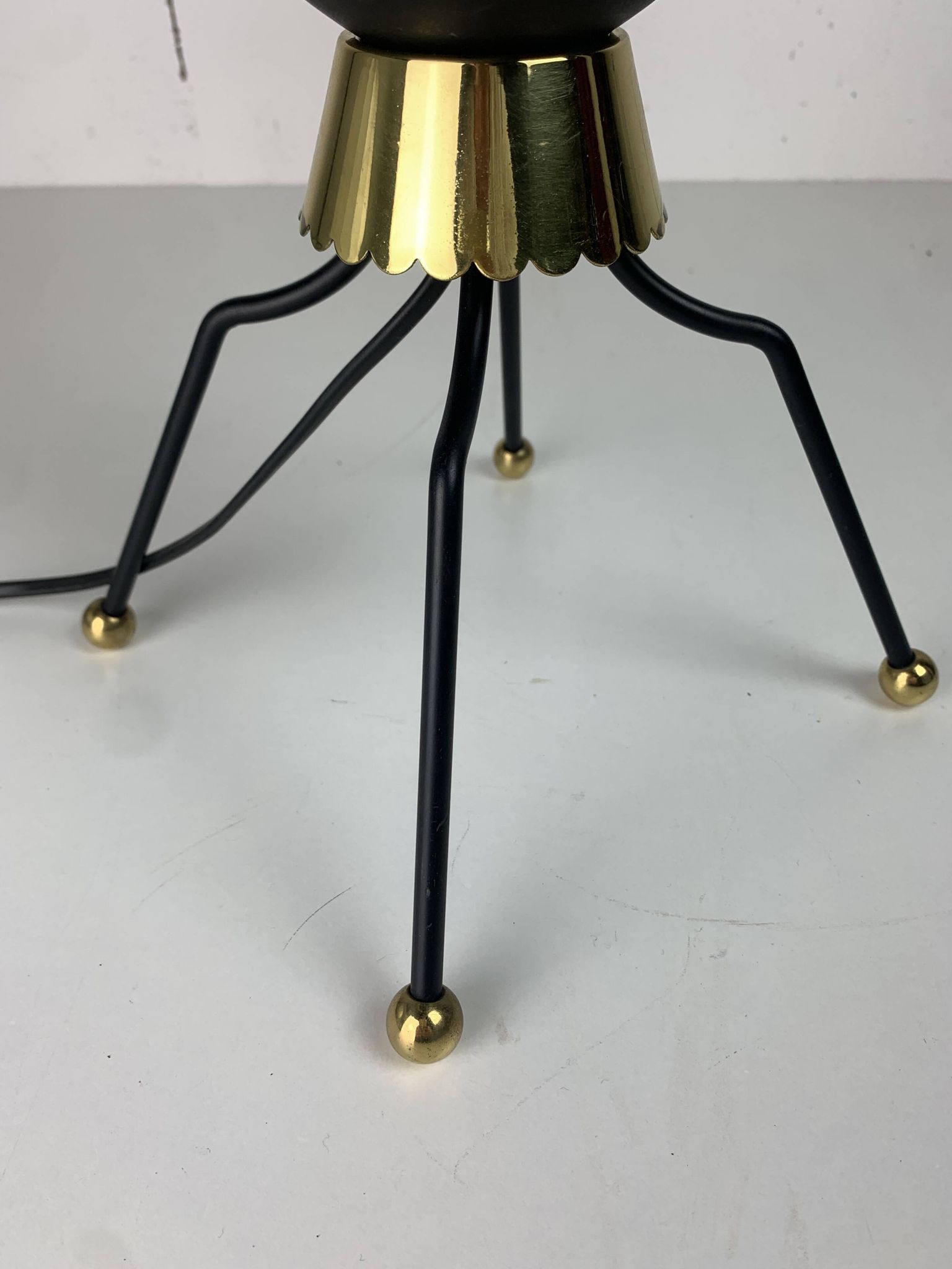 Grande lampe de table en laiton de style Stilnovo Spoutnik du milieu du siècle, États-Unis, années 1950