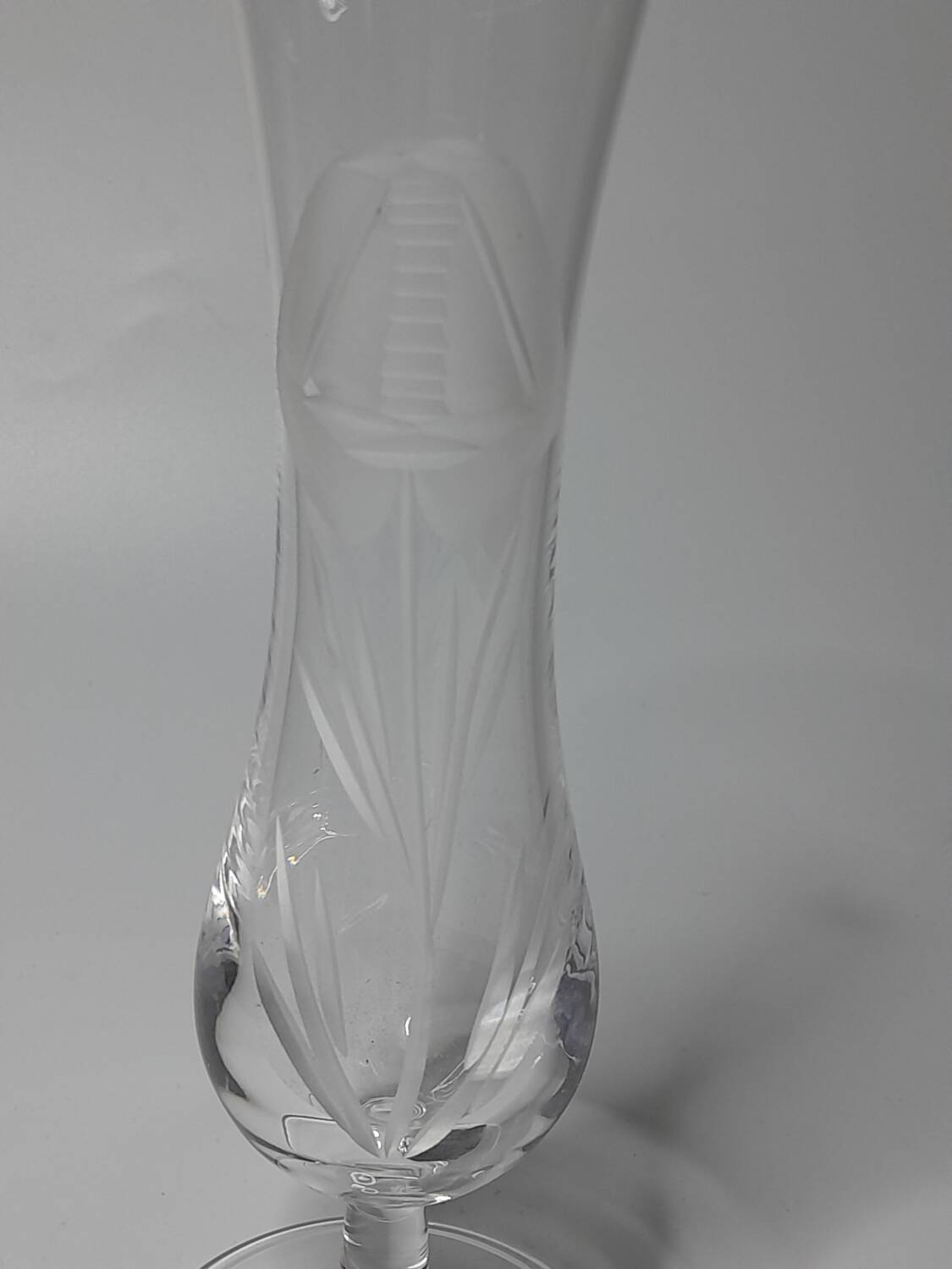 Vase soliflore en cristal taillé main - Valéry Klein, Baccarat