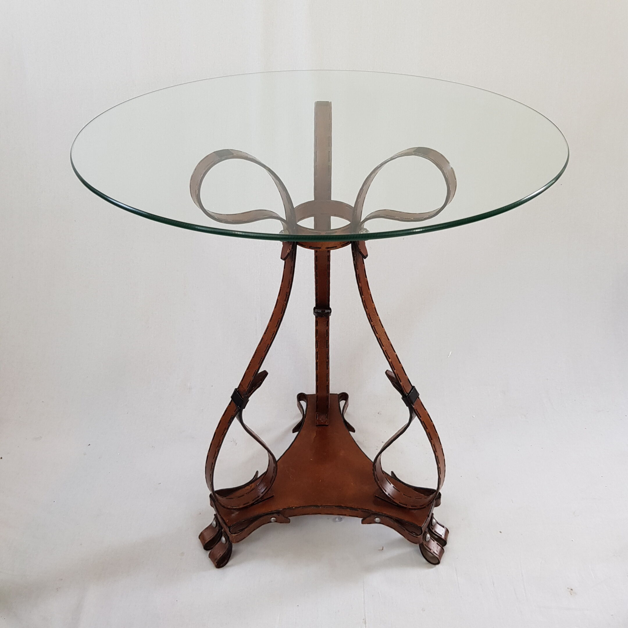 Painted side table in steel, effect trompe l'oeil