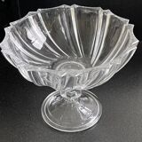 Coupe en verre ouvragée