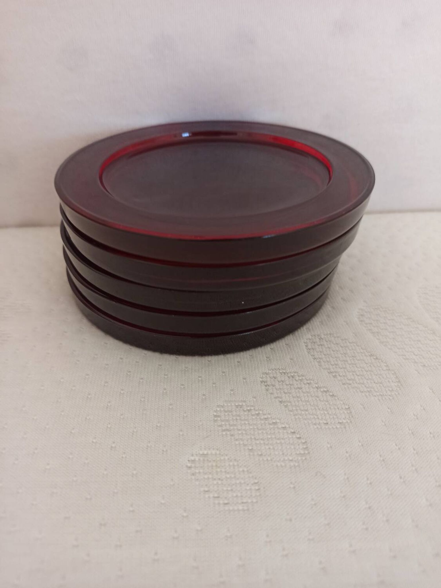 Dessous de bouteille, verre en verre bordeaux