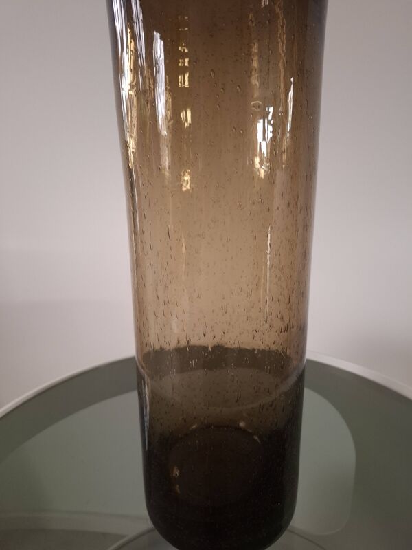 Vas rouleau en verre soufflé ambré