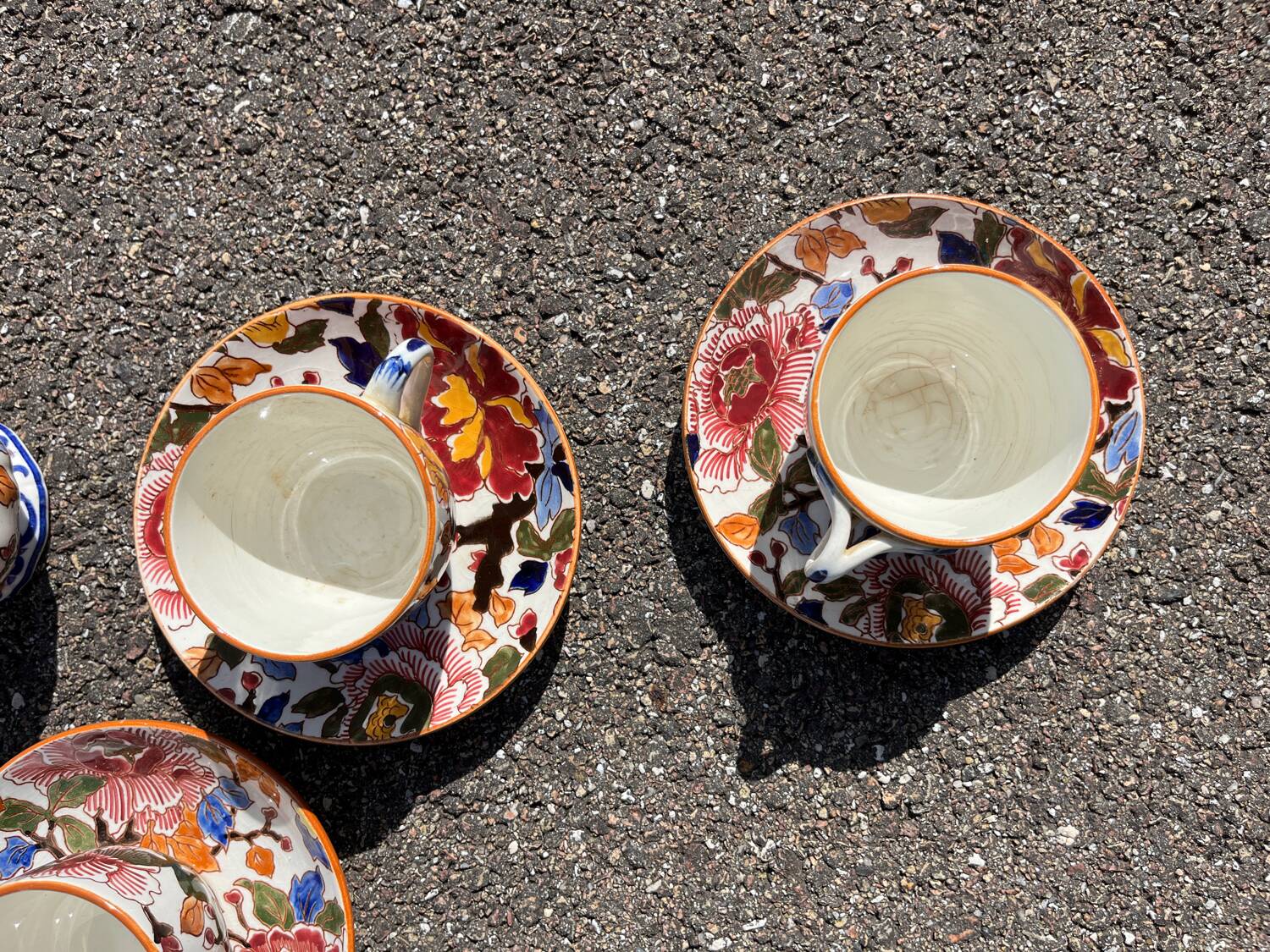 Set of 4 coffee cups and saucers + milk pitcher Gien earthenware peony decor