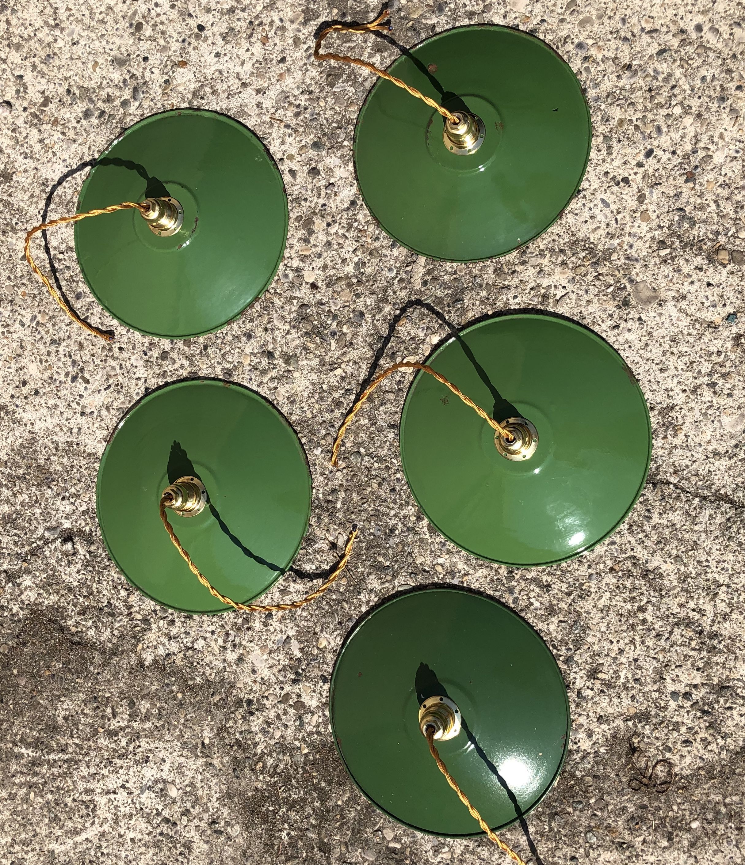 Paire de suspension tôle émaillée 24 cm