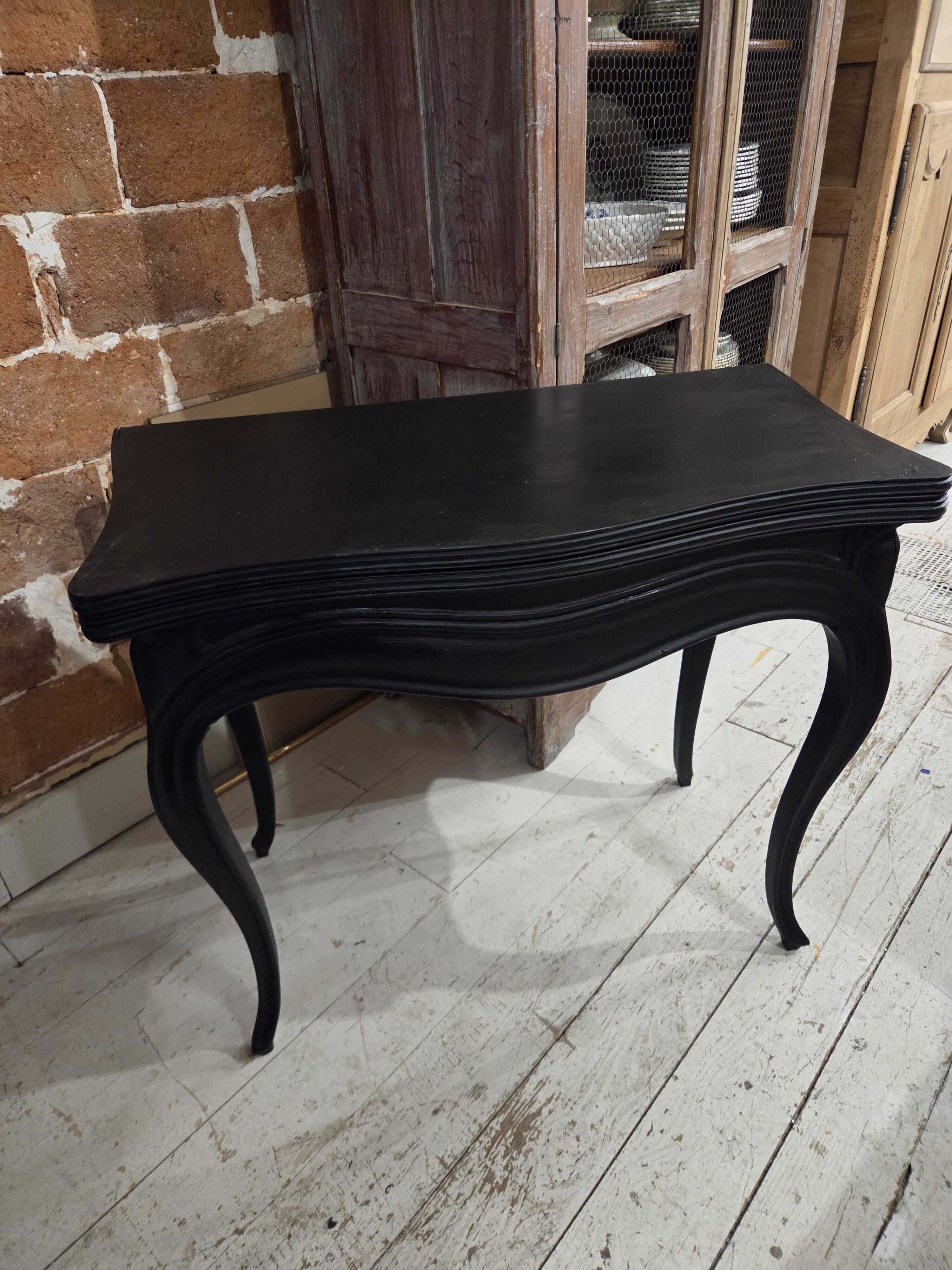 console noire en bois