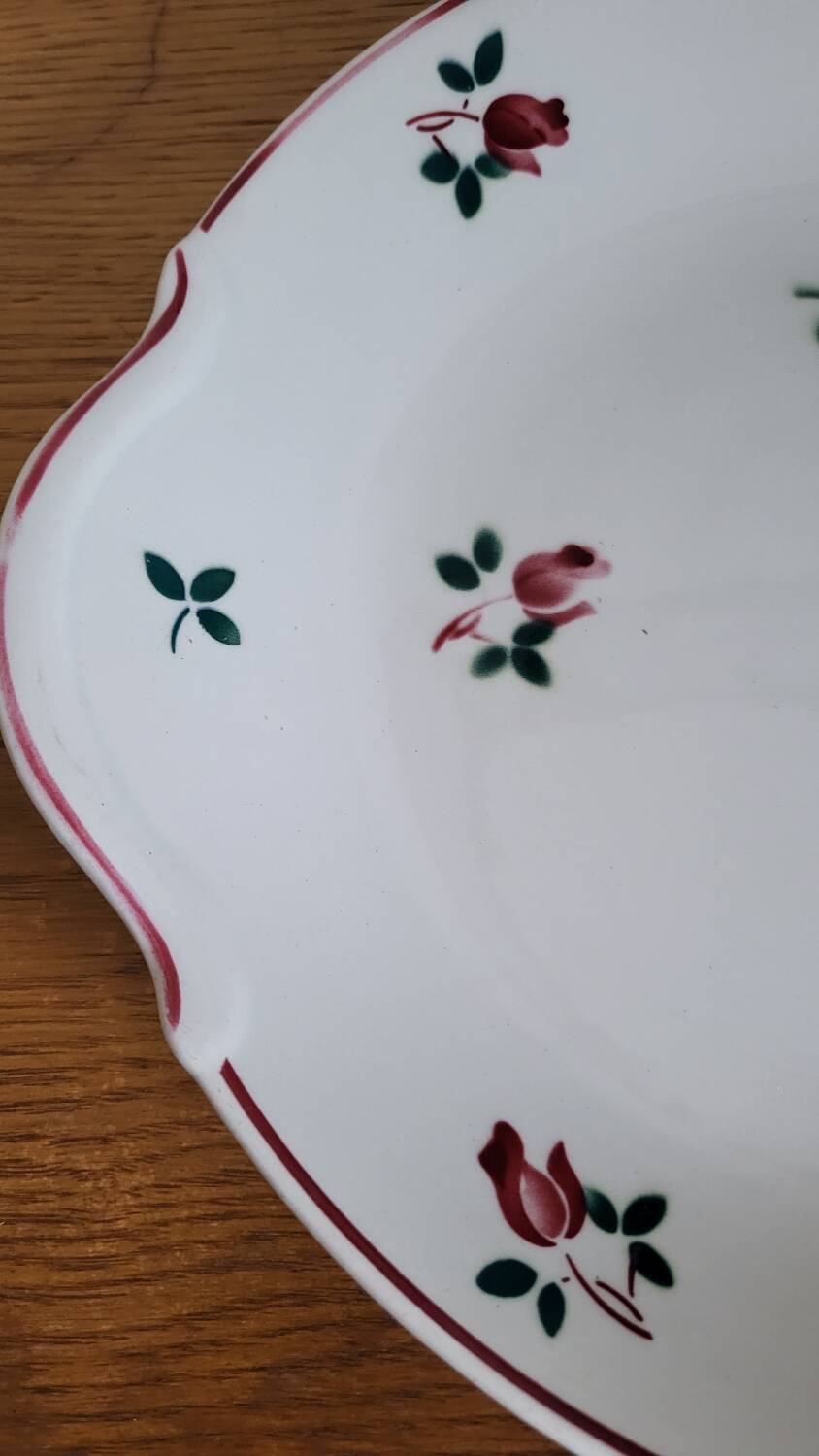 Flower pattern porcelain presentation dish