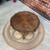 Round coffee table