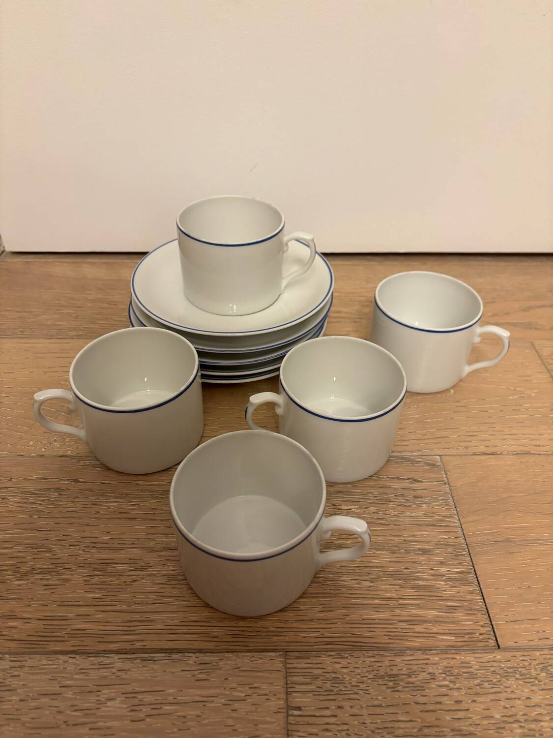 Set of Portuguese porcelain cups and saucers