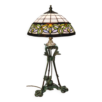 Antique patinated bronze regulator lamp with Tiffany glass shade in very good condition