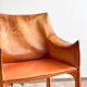 Paire de fauteuils Cab 413 par Mario Bellini en cuir beige patiné, Cassina