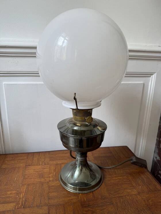 Art Nouveau electric oil lamp made in England, model Alladin 23