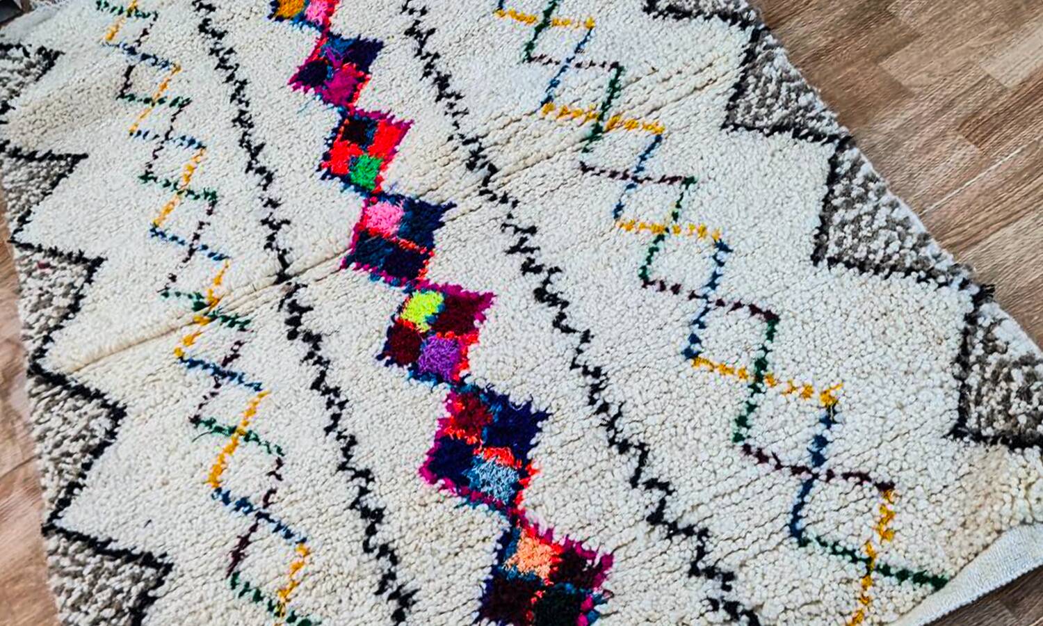 Handmade wool Berber rug 150 X 100 CM
