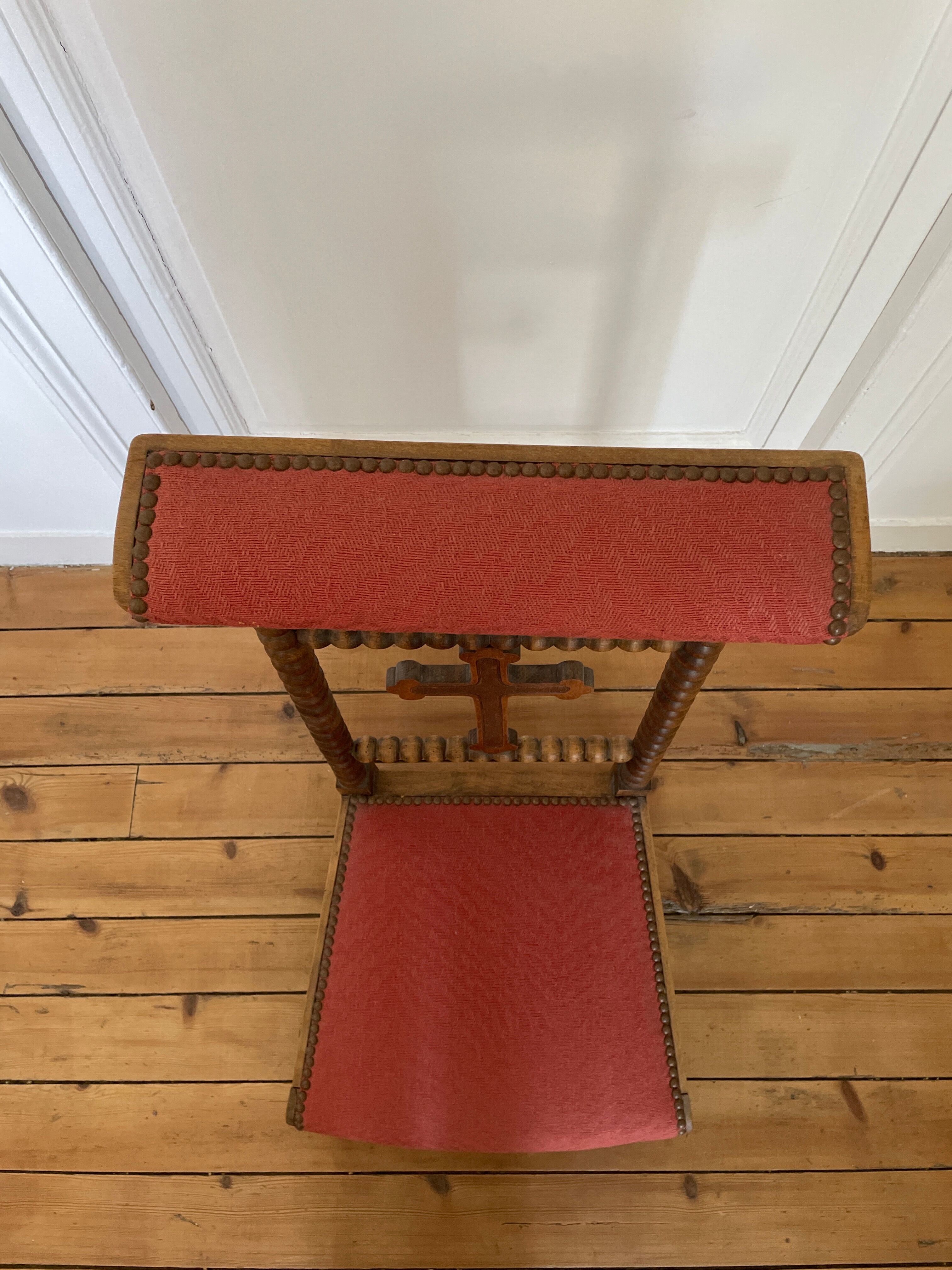 Chair prays to God Napoleon III