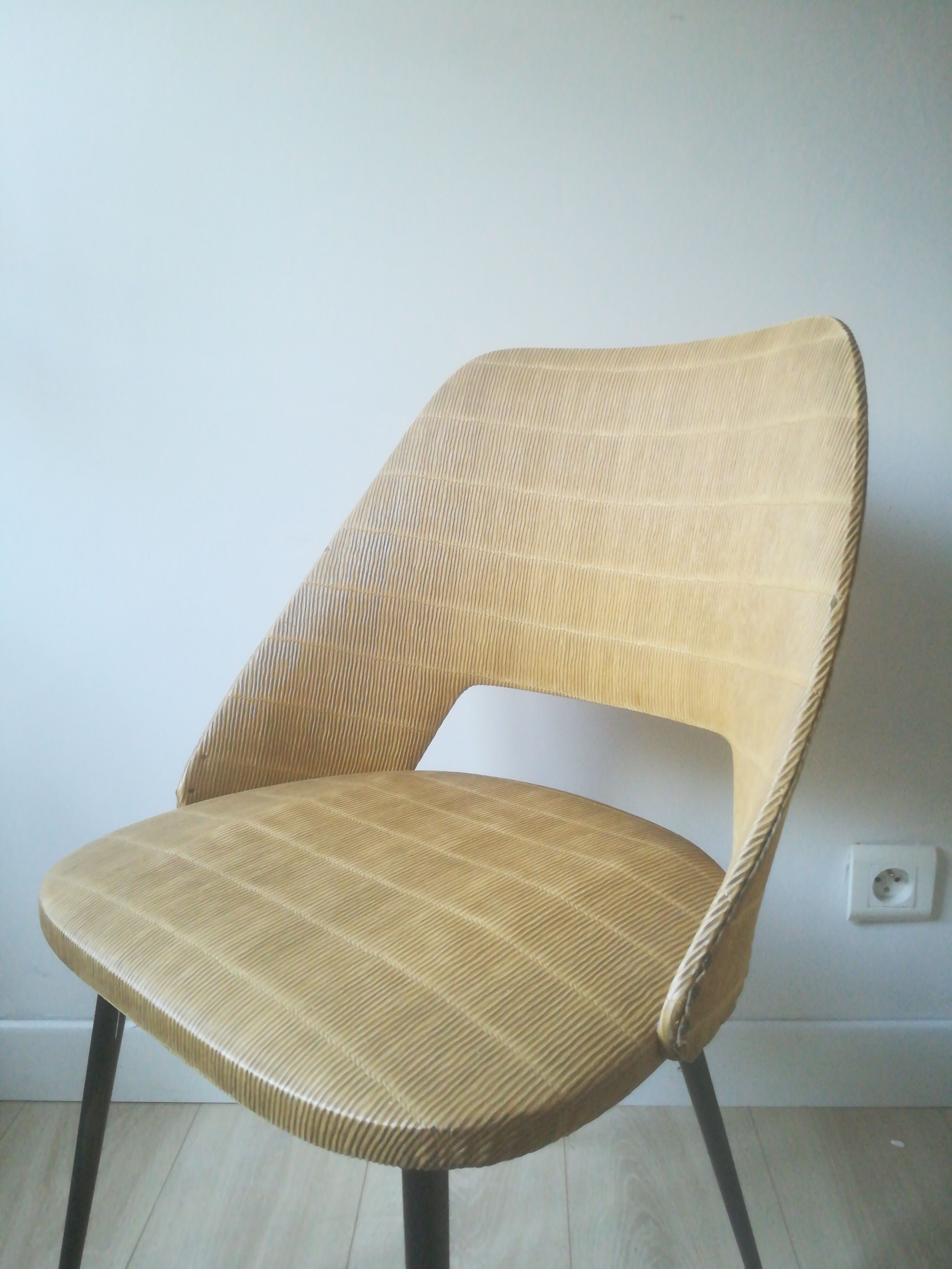 Vintage barrel Chair