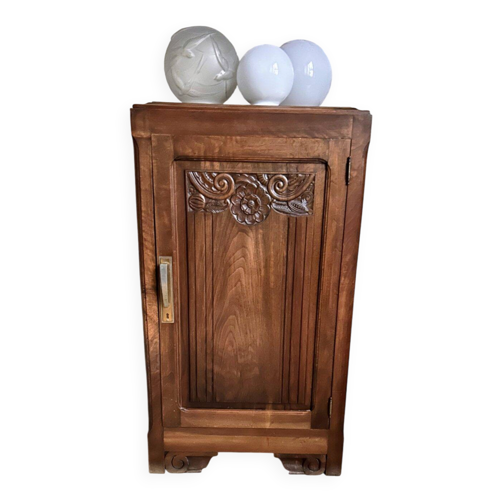 Art Deco walnut buffet – The elegance of the 1930s