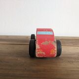 Little red car