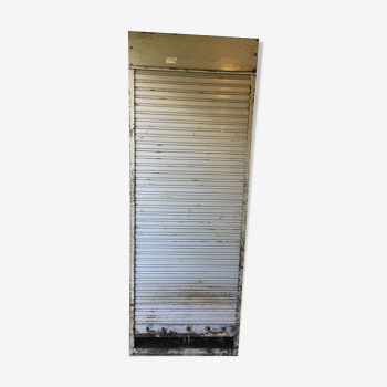 Industrial cabinet with sliding curtain