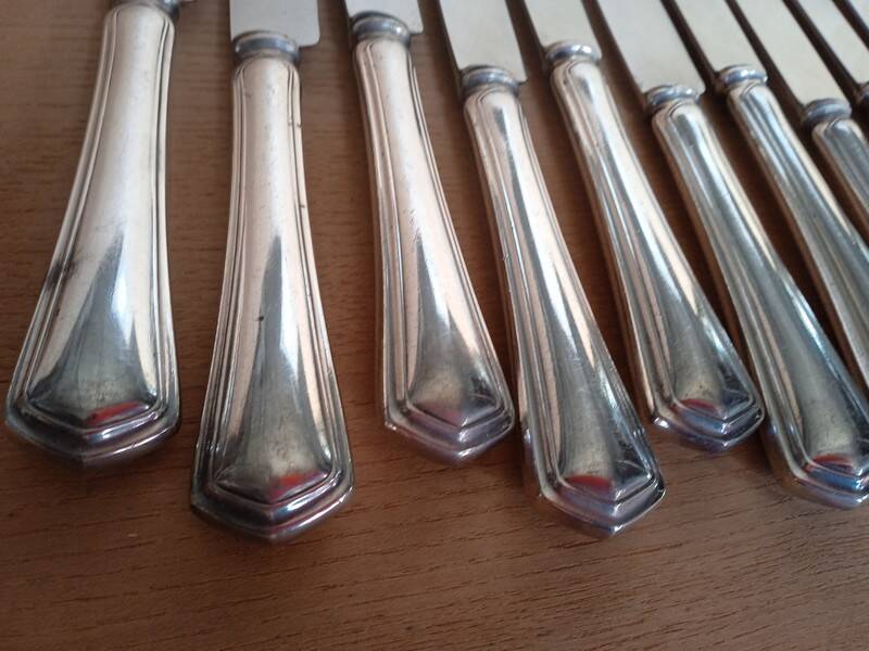 12 silver metal knives, filet model