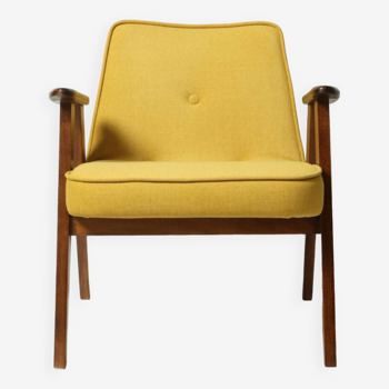 Fauteuil de salon scandinave velours moelleux jaune 1962 design par Chierowski chaise de salon patio milieu de siècle design moderne
