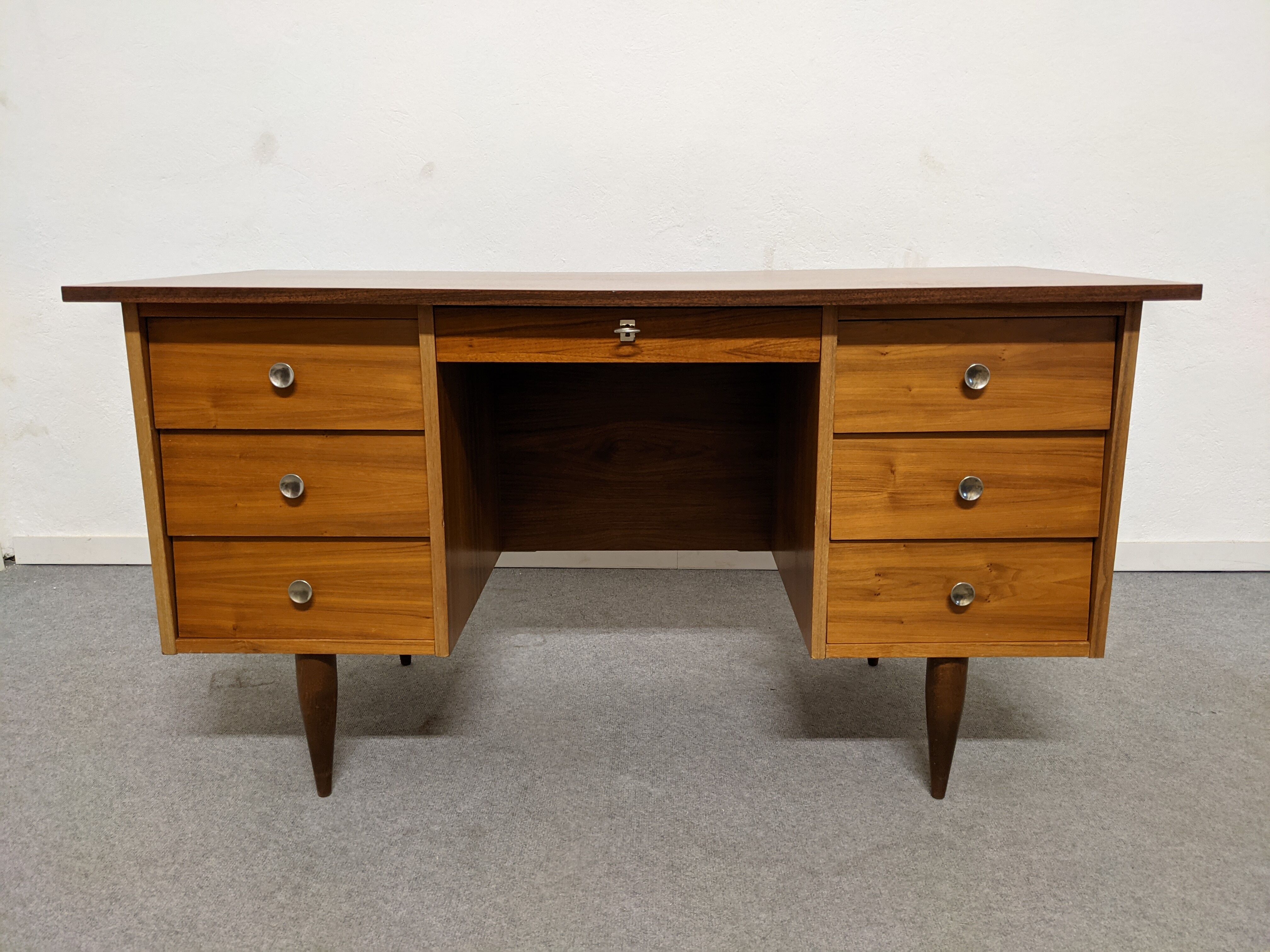 Office of the 50s/60s