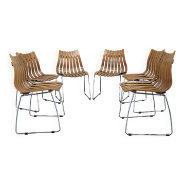 Ensemble de six chaises de salle à manger scandinaves en teck des années 1980