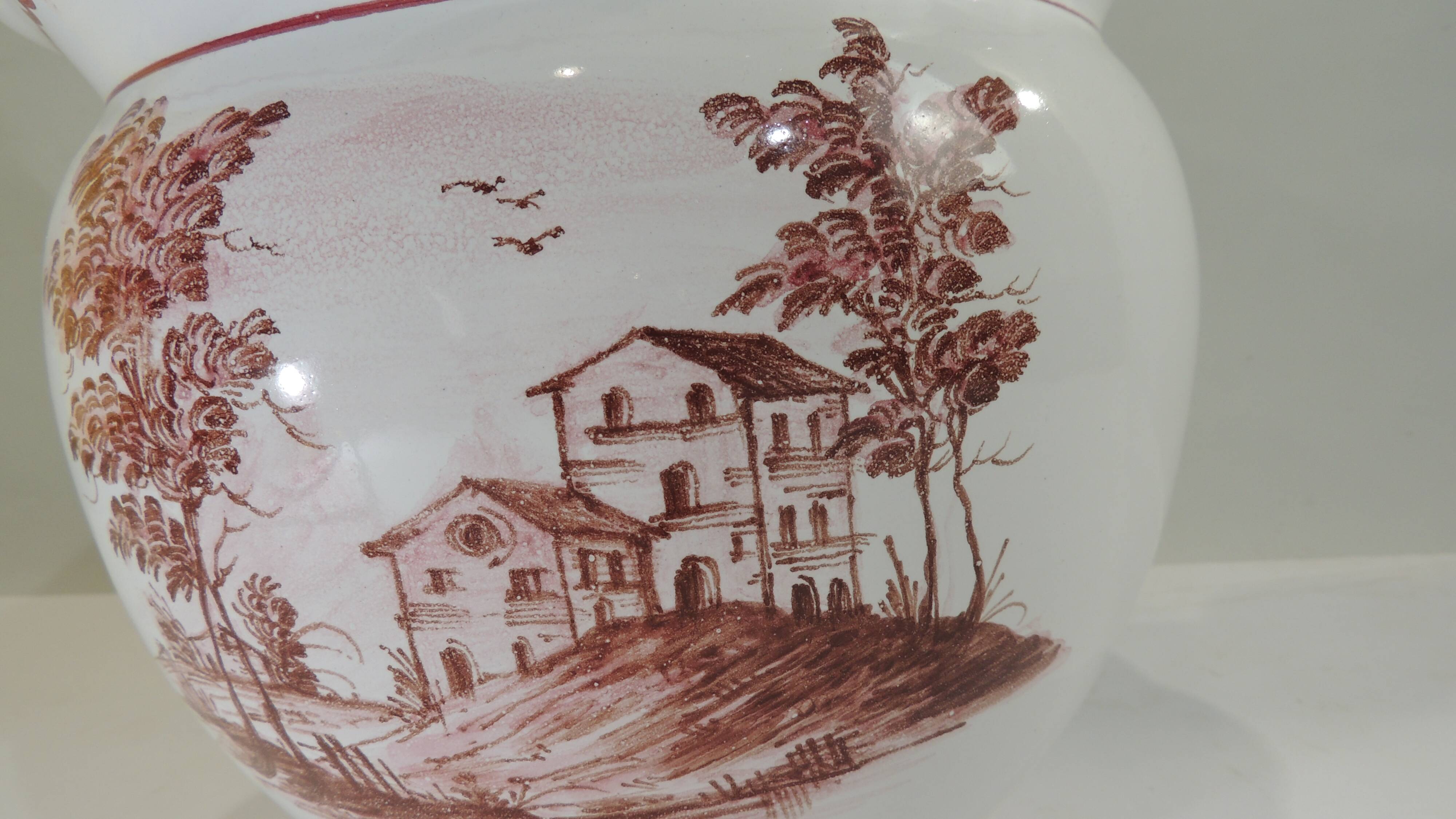 Earthenware/vintage plant pot