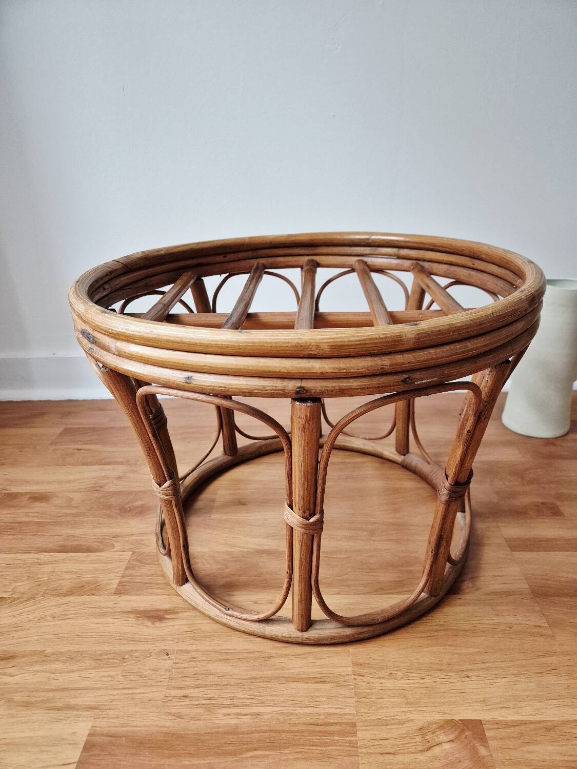 Petit tabouret/porte-plante en rotin '1970 - Vintage