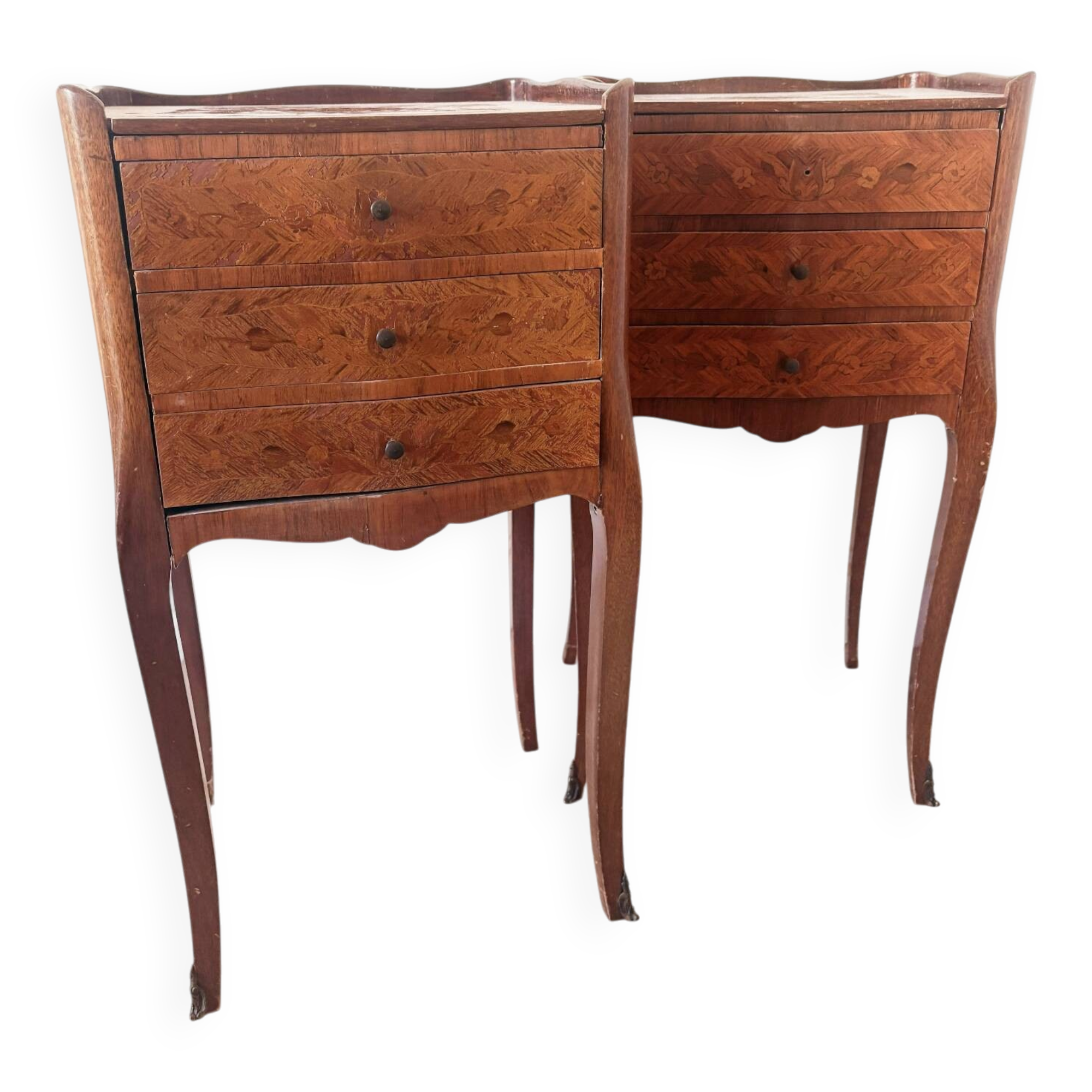 Set of 2 Louis XV style bedside tables.
