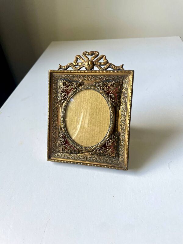 Cadre en métal antique en laiton doré cadre 10,5 cm x 9 cm verre convexe