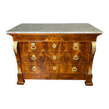 Restoration period commode in Crosses