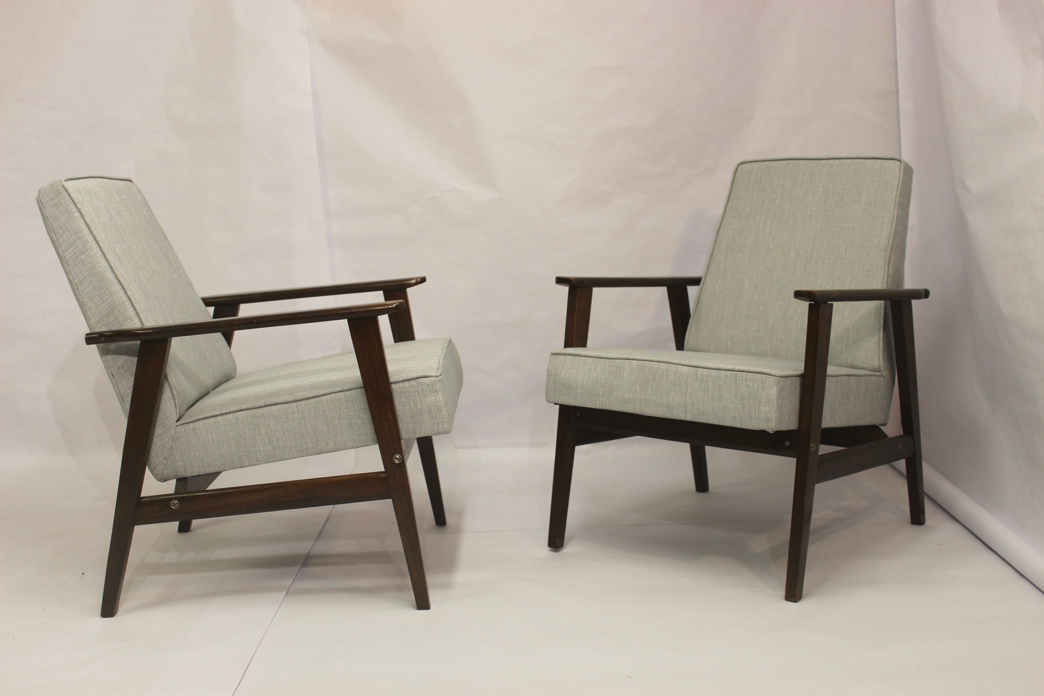 Pair of Henryk Lis armchairs 300-190, 1970