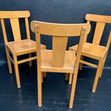Suite de 3 chaises de bistrot