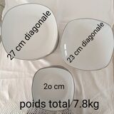 Table service of 18 pieces in white porcelain
