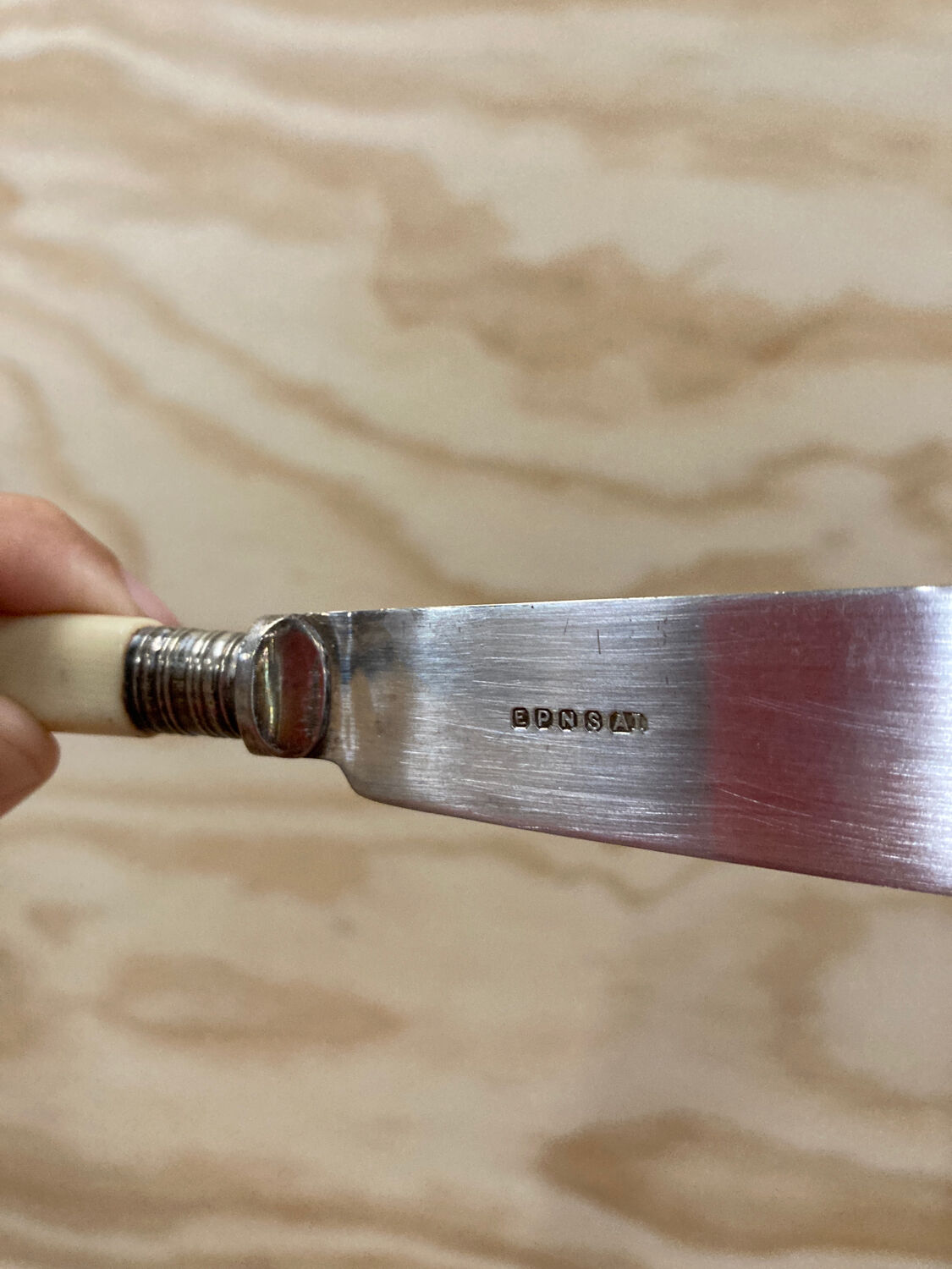 5 English fish knives in silver metal and Bakelite