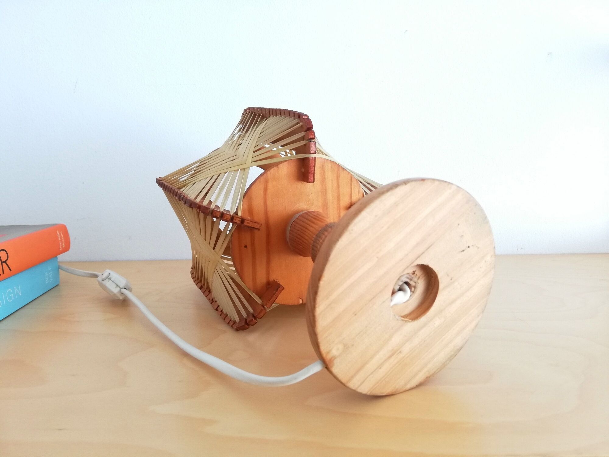 Wood and straw small table lamp 1960
