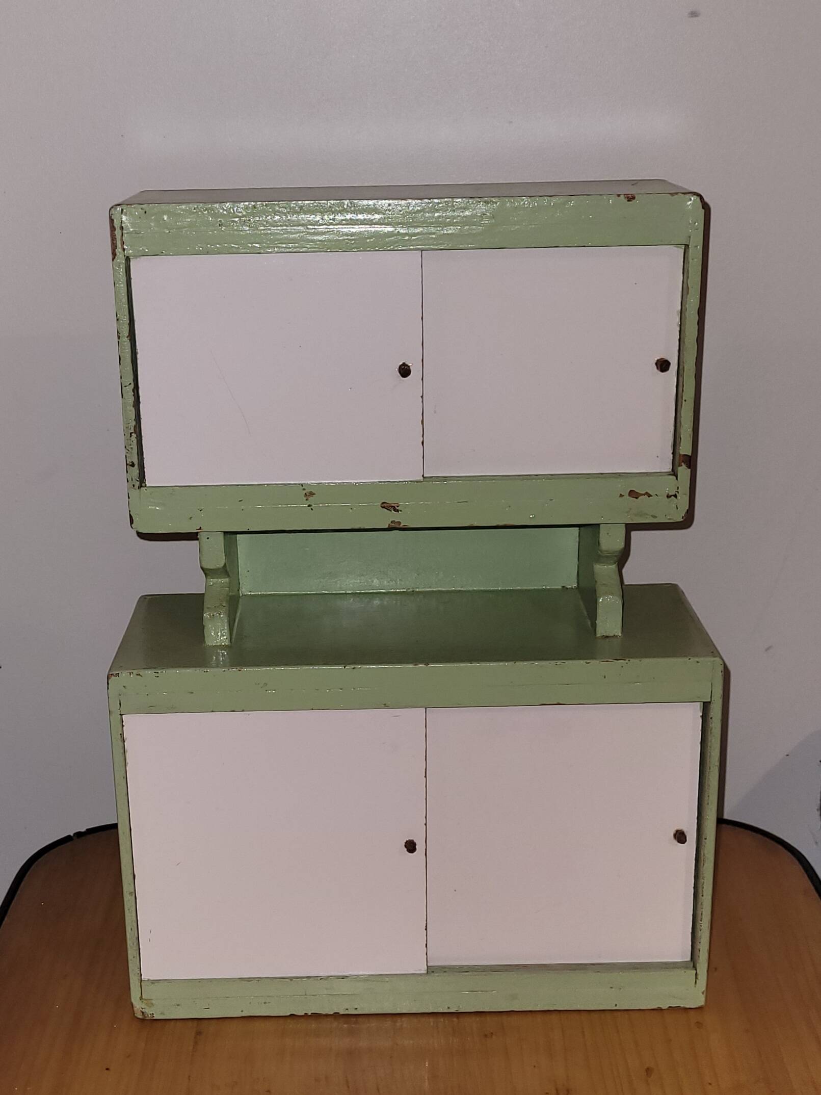 Buffet doll's furniture - vintage