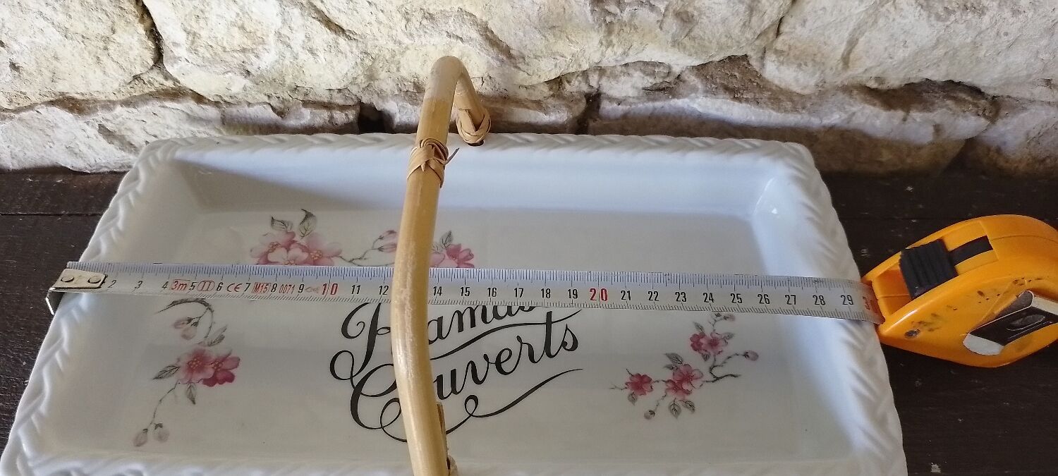 Ceramic cutlery scoop