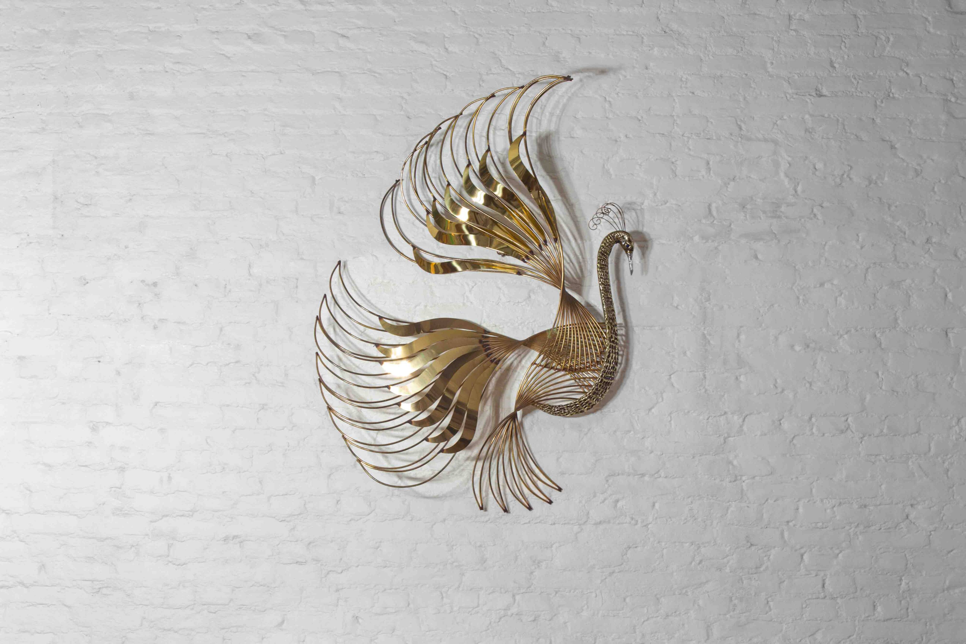 Impressive wall "Peacock" wall sculpture in brass by Curtis Jere, 1980s
