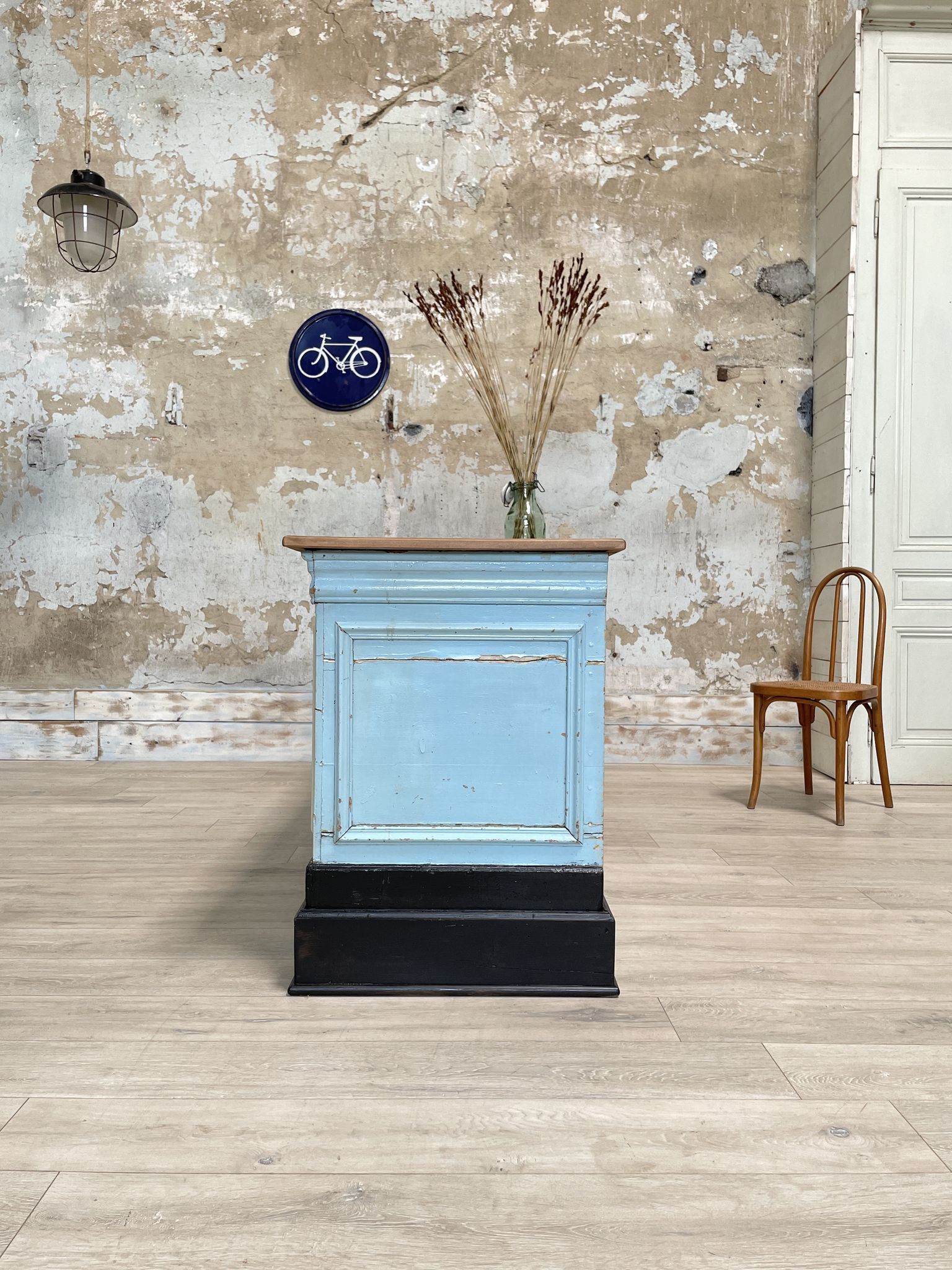 Bank counter furniture in patinated wood, circa 1900