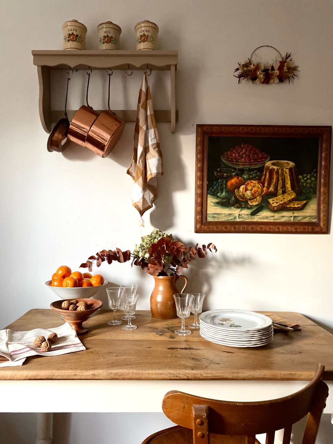 Antique walnut table for 4 people.