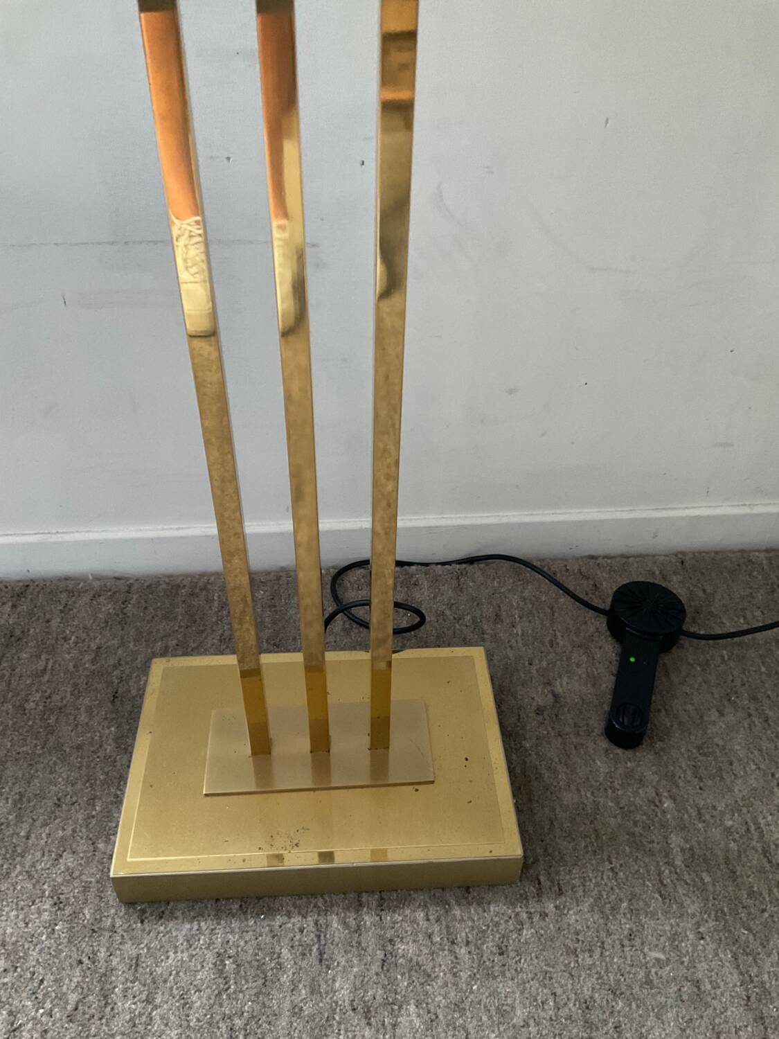 Maison Deknudt brass floor lamp from the 70s