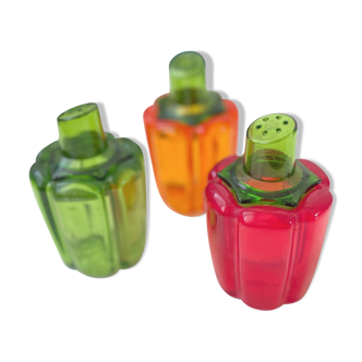 Salt and pepper shaker spices