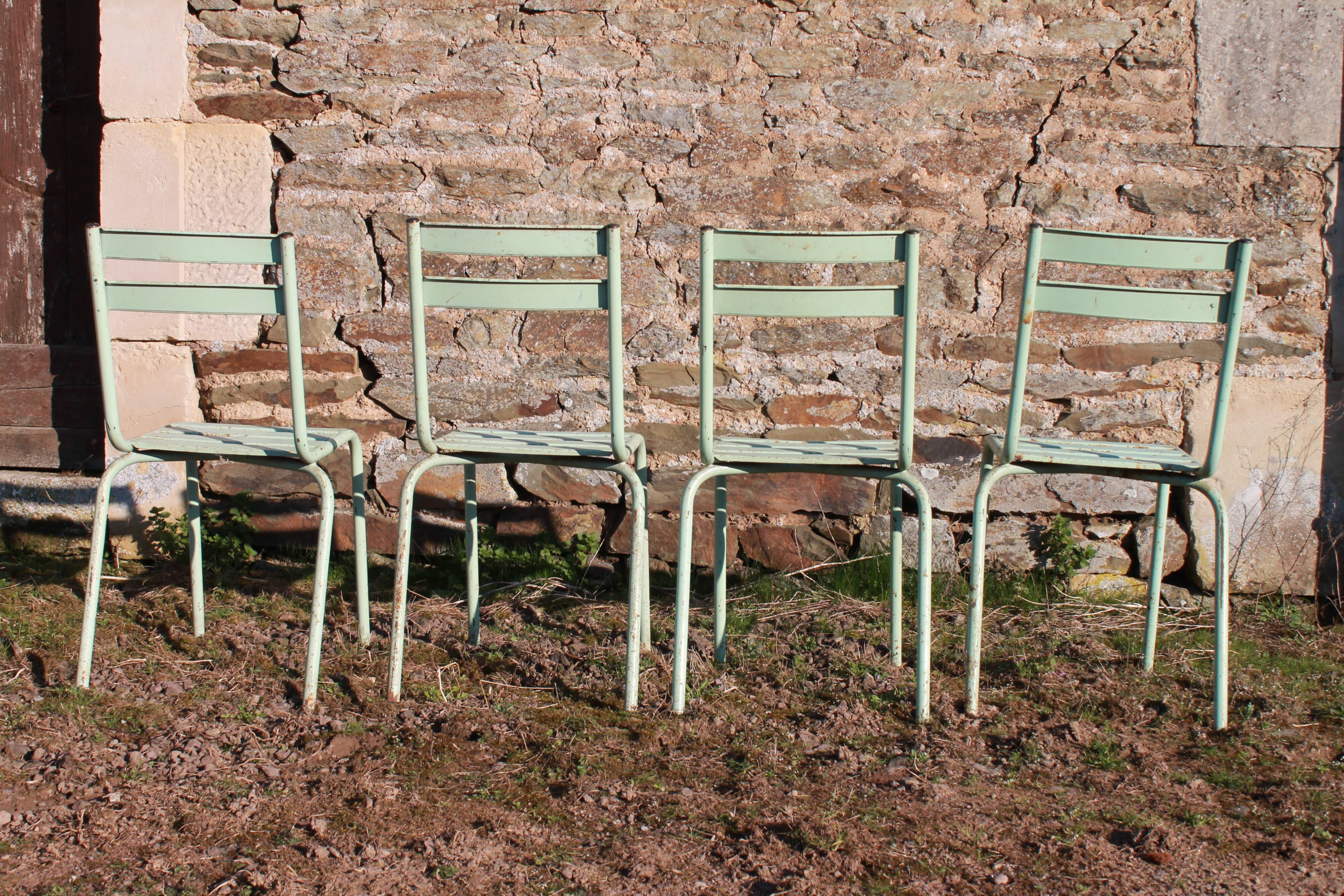 Lot of 4 chairs art-prog metal