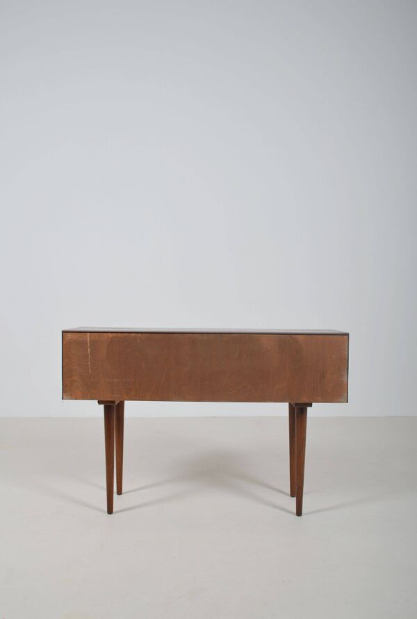 Cabinet danois en palissandre avec portes coulissantes par Max A. Rasmussen, années 1960.